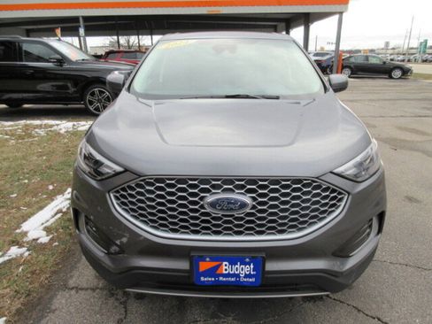 Used 2024 Ford Edge SEL w/ Cargo Accessory Package image 8