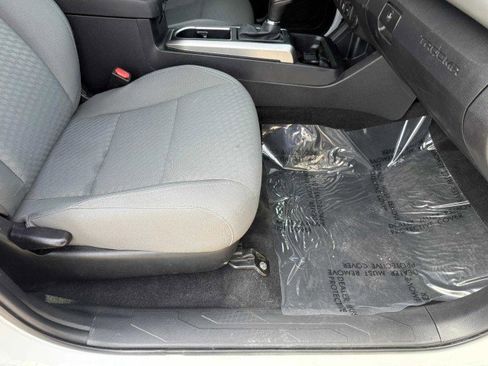 Used 2022 Toyota Tacoma SR5 image 43