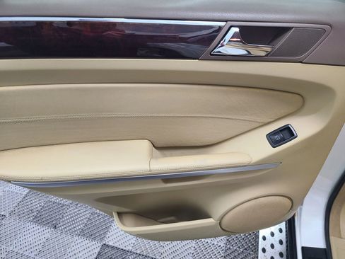 Used 2007 Mercedes-Benz ML 63 AMG 4MATIC image 39