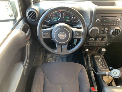 Used 2014 Jeep Wrangler Unlimited Sport w/ Quick Order Package 24S AWD/4WD image 21