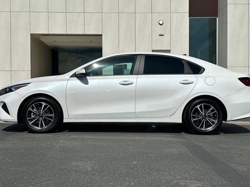 Used 2023 Kia Forte LXS image 6