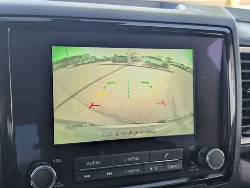 Certified 2022 Nissan Frontier SV image 29