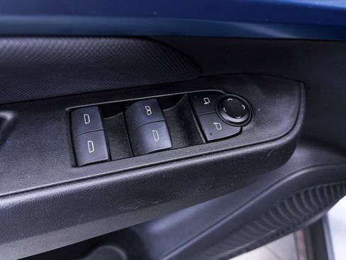 Used 2024 Chevrolet Equinox EV LT w/ LPO, Trailering Package FWD image 16