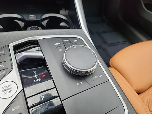 Used 2025 BMW 330i xDrive Sedan w/ M Sport Package image 31