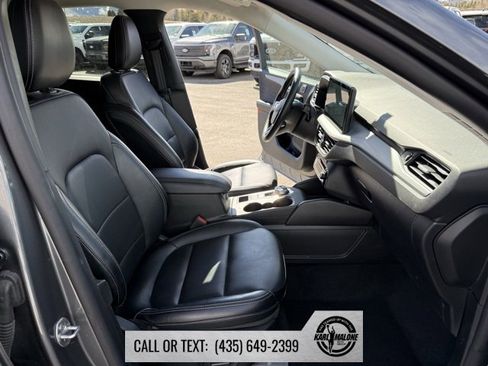Used 2025 Ford Escape Platinum image 34