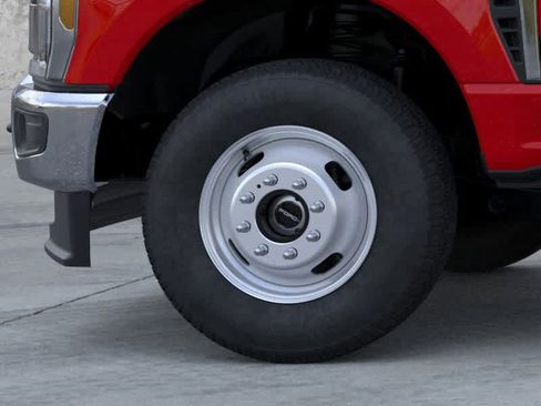 New 2025 Ford F350 XL w/ XL Chrome Package image 19