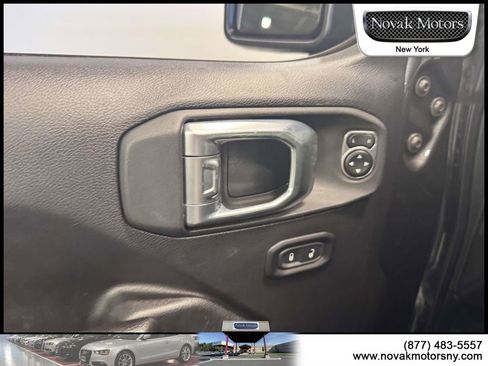 Used 2021 Jeep Gladiator Sport AWD/4WD image 15