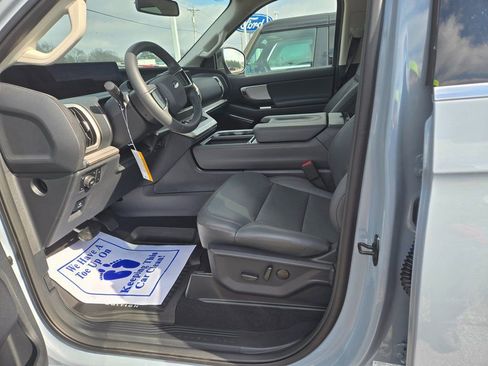 New 2025 Ford Expedition Active AWD/4WD image 7