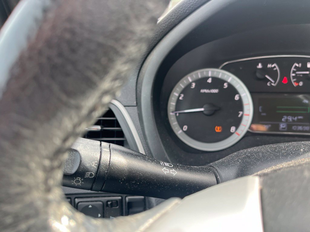 Used 2015 Nissan Sentra SV FWD image 14