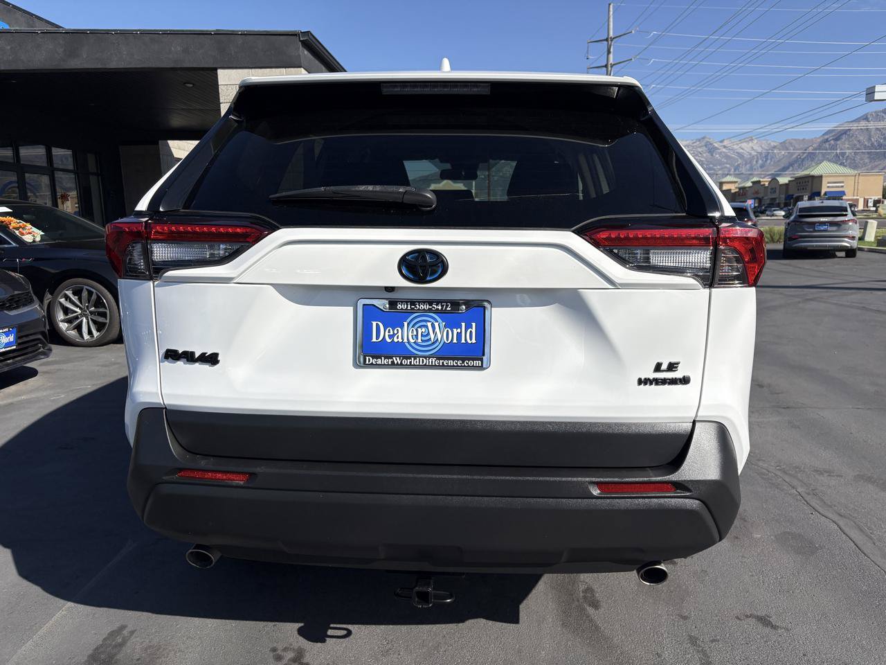 Used 2024 Toyota RAV4 LE AWD/4WD image 6