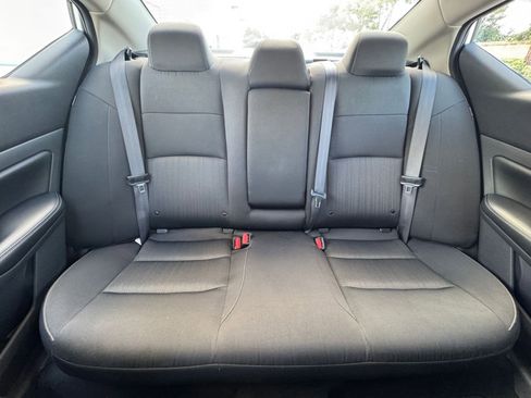 Used 2025 Nissan Altima 2.5 SV image 39