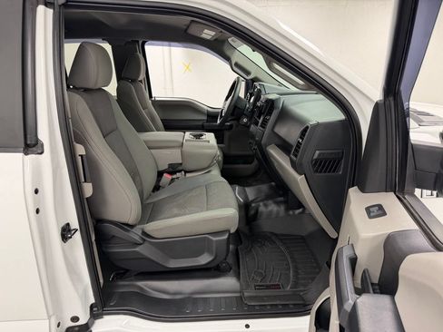 Used 2015 Ford F150 XL w/ Equipment Group 101A Mid AWD/4WD image 9