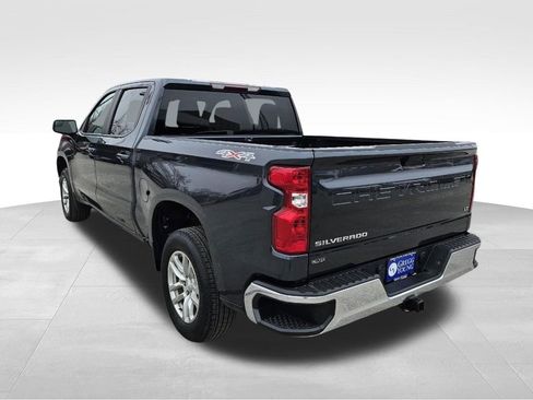 Used 2022 Chevrolet Silverado 1500 LT AWD/4WD image 9