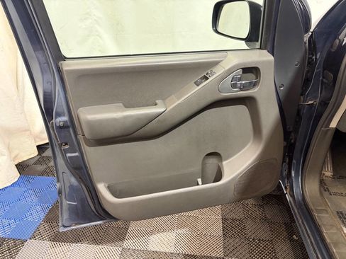 Used 2014 Nissan Frontier SV AWD/4WD image 8