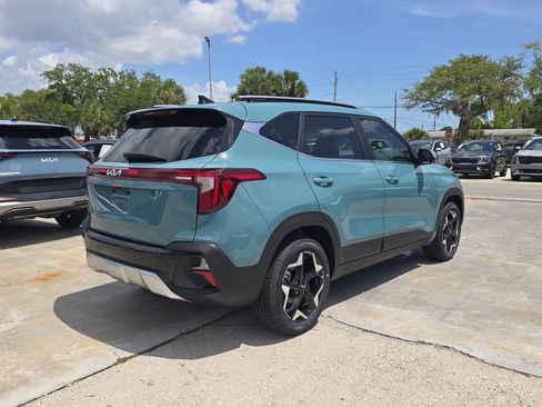 New 2026 Kia Seltos EX FWD image 8
