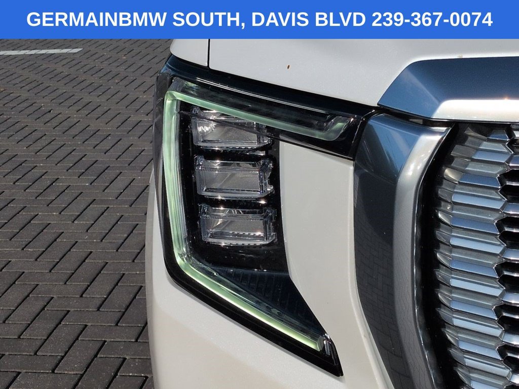 Used 2023 GMC Yukon Denali AWD/4WD image 11