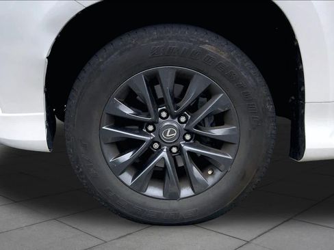 Certified 2023 Lexus GX 460 Premium w/ Premium Package AWD/4WD image 11