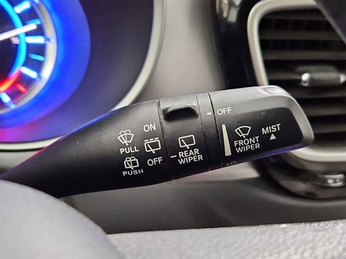 Used 2018 Chrysler Pacifica Touring Plus image 25