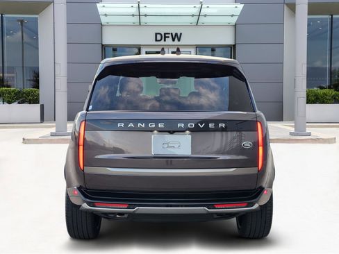 Used 2022 Land Rover Range Rover SE image 6