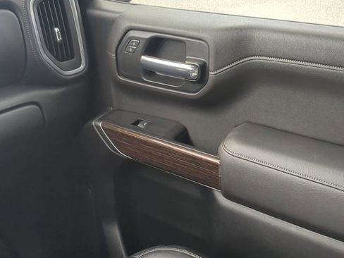 Used 2019 GMC Sierra 1500 SLE image 24