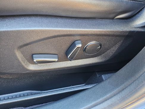 Used 2019 Ford Edge SEL w/ Convenience Package AWD/4WD image 23