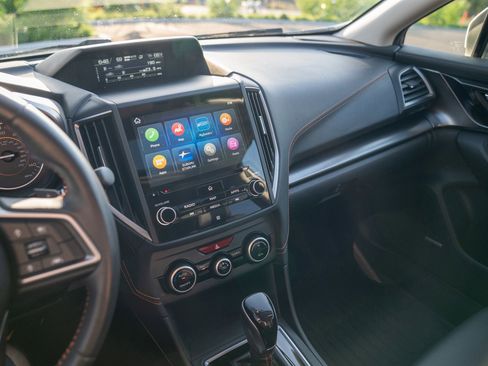 Used 2019 Subaru Crosstrek 2.0i Limited w/ Moonroof Package w/Navigation AWD/4WD image 14