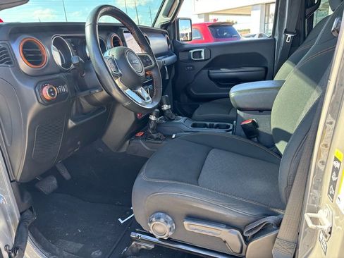 Used 2021 Jeep Gladiator Mojave image 13