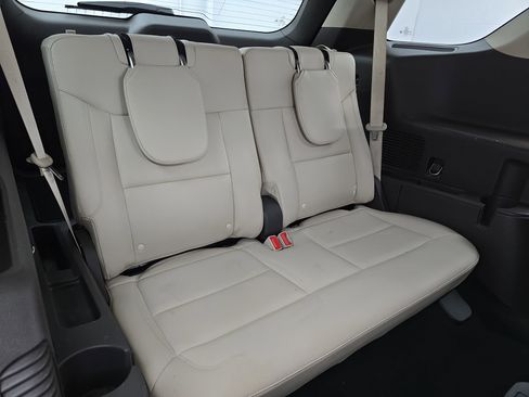 Used 2020 Ford Explorer Platinum w/ Premium Technology Package image 12