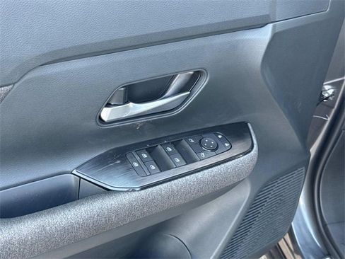 New 2025 Nissan Kicks SV w/ SV Premium Package image 22