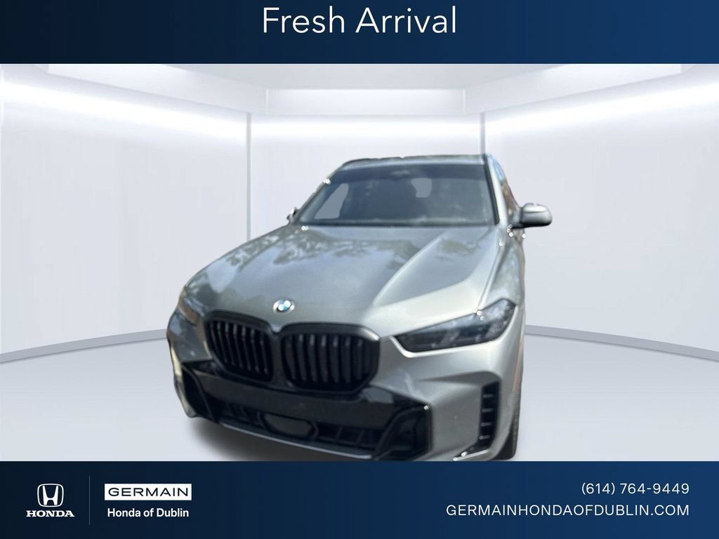 Used 2025 BMW X5 xDrive40i w/ M Sport Package AWD/4WD image 1