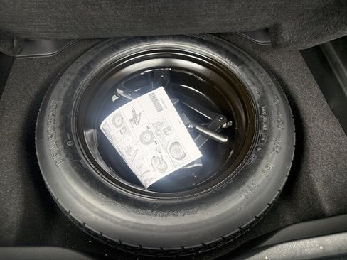 Used 2019 Jeep Cherokee Limited AWD/4WD image 30
