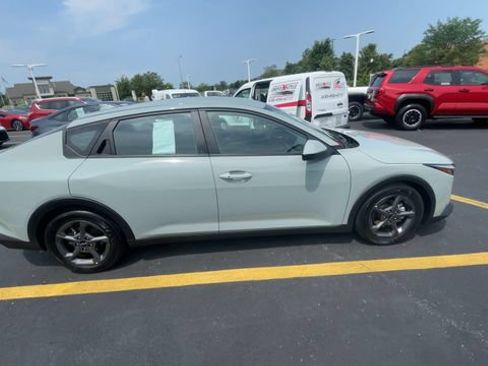Used 2025 Kia K4 FWD image 3