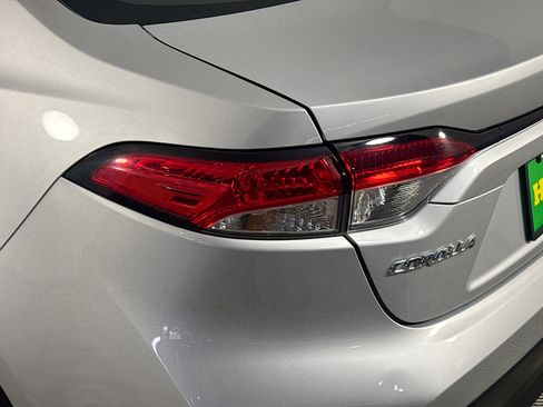 Used 2023 Toyota Corolla LE FWD image 35