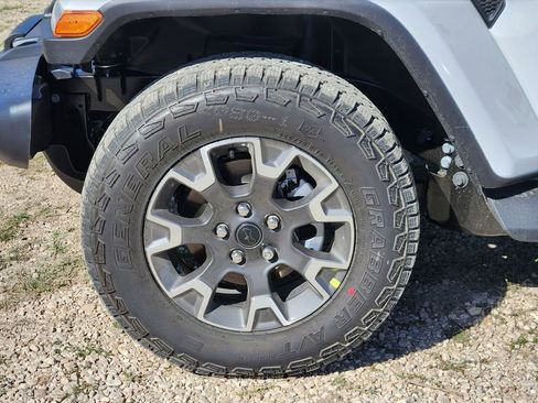 New 2026 Jeep Wrangler Sahara image 7