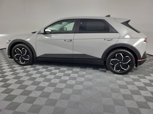 Used 2024 Hyundai Ioniq 5 SEL AWD/4WD image 2