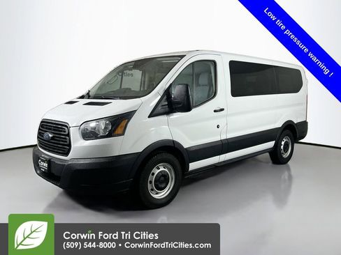 Used 2019 Ford Transit 150 XL image 5
