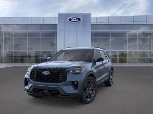 New 2026 Ford Explorer ST-Line w/ ST-Line Street Pack image 2
