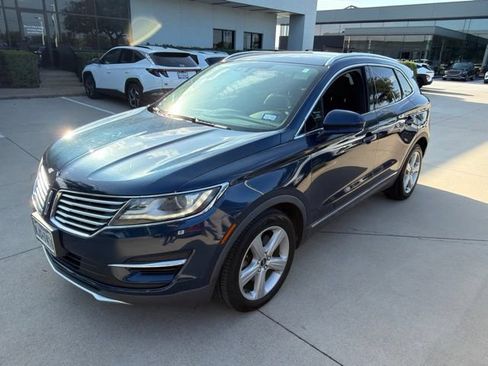 Used 2015 Lincoln MKC FWD image 2