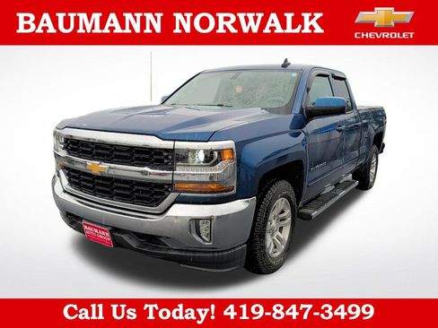 Used 2017 Chevrolet Silverado 1500 LT w/ All Star Edition AWD/4WD image 3