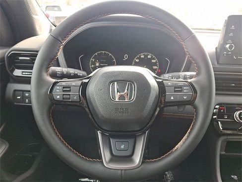 New 2025 Honda Pilot TrailSport image 17