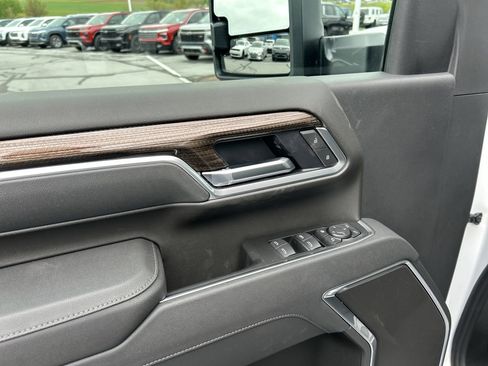 New 2026 Chevrolet Silverado 3500 LT w/ Trail Boss Package AWD/4WD image 21