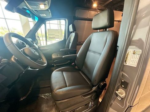 New 2026 Mercedes-Benz Sprinter 2500 image 19