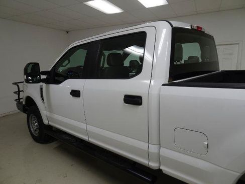 Used 2019 Ford F250 XL w/ Power Equipment Group AWD/4WD image 11