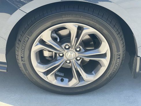 Certified 2024 Honda Accord EX image 30