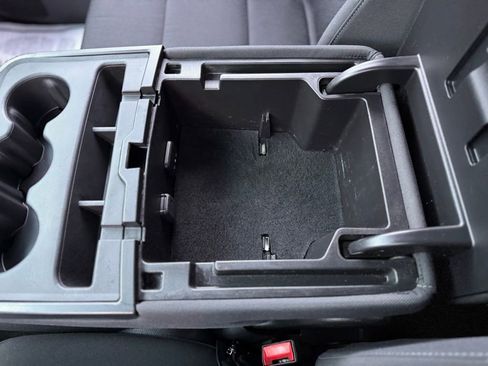 Used 2018 Chevrolet Silverado 1500 LT w/ All Star Edition image 20