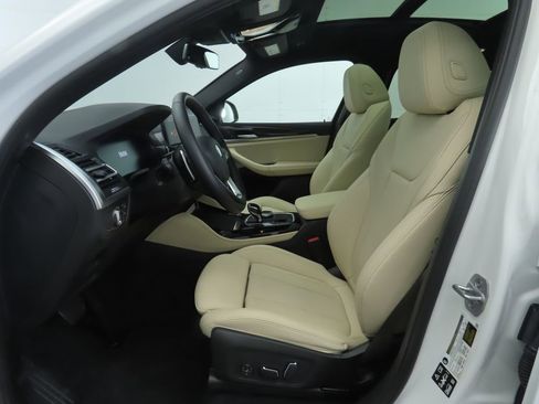 Certified 2025 BMW X4 xDrive30i image 20