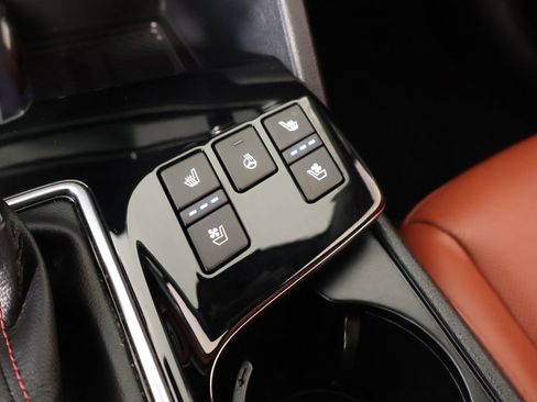 Used 2023 Kia Sportage SX image 7