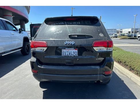 Used 2021 Jeep Grand Cherokee Laredo X image 3