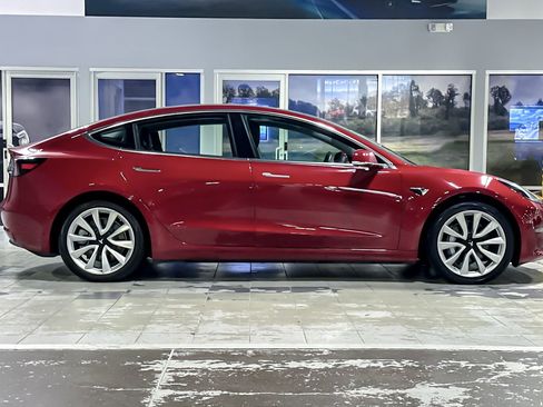 Used 2018 Tesla Model 3 Long Range image 7