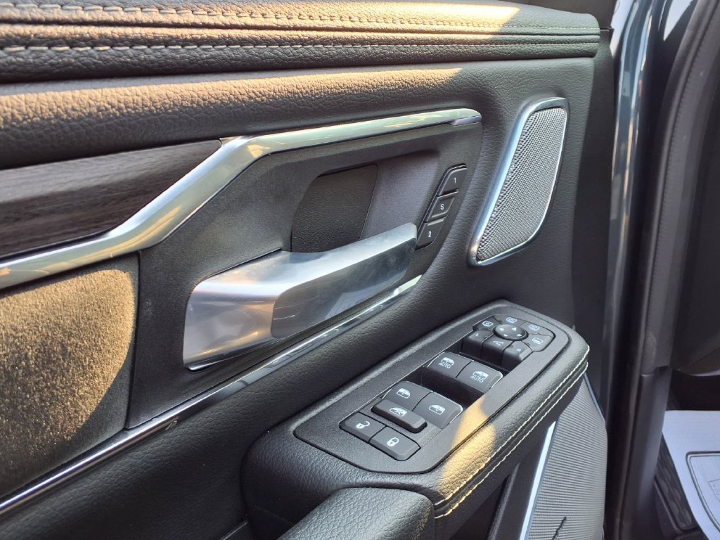 Used 2026 RAM 1500 Laramie AWD/4WD image 14